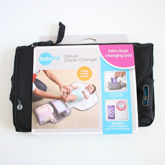 SafeFit Black Deluxe Diaper Changer with Extra Large Changing Pad Bag - Picture 1 of 12